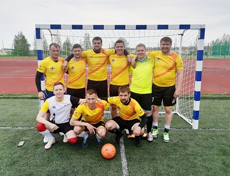 Сборная АО «Самотлорнефтегаз» по футболу одержала победу в городском фестивале